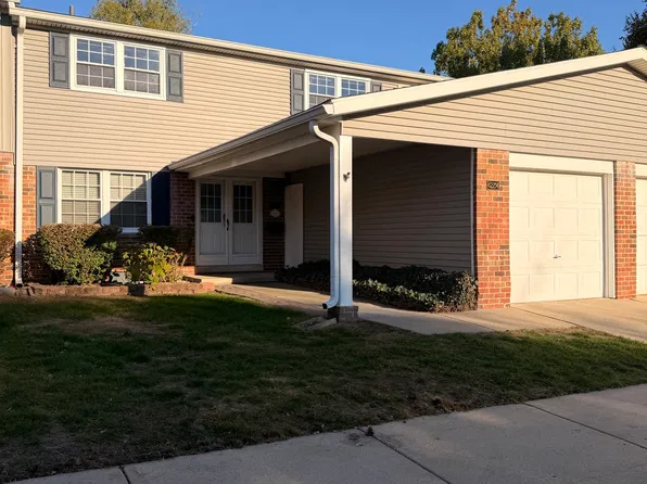 42254 Norwood Ct, Northville, MI 48167