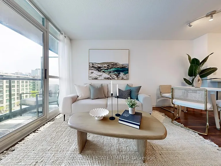 219 Fort York Blvd #616 — Photo 3