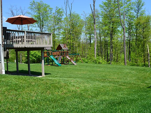 3rd image of 1518 Twinridge Way