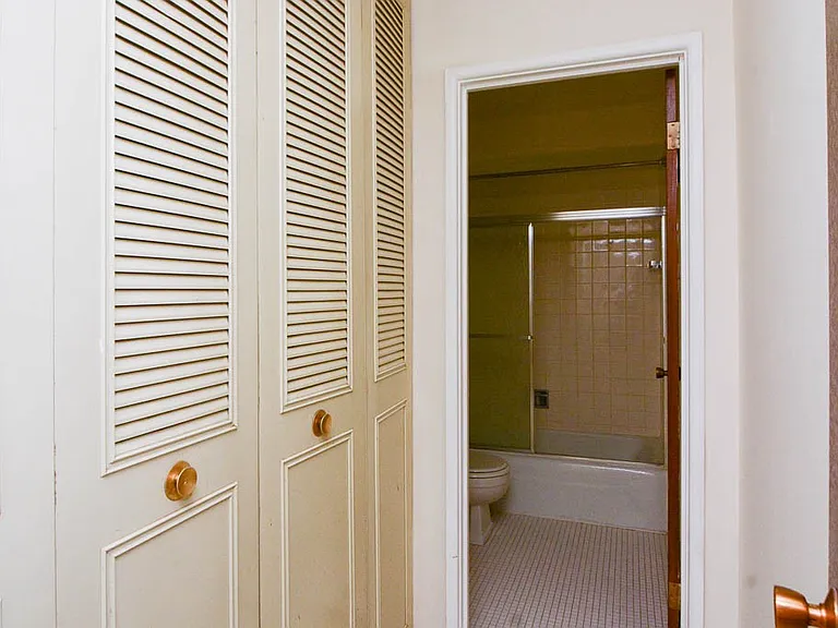 2629 N Hampden Ct #904 — Photo 12