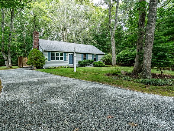 2nd image of 41 Bridle Path