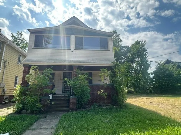 798 Wayside Rd, Cleveland, OH 44110