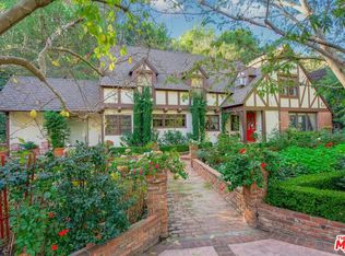 567 N Beverly Glen Blvd, Los Angeles, CA 90077