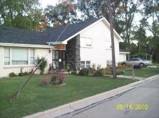 9641 W 56th St, Countryside, IL 60525