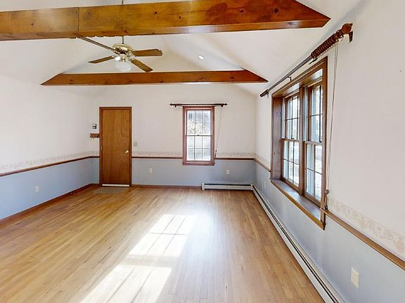 5th image of 12 Brattle Drive