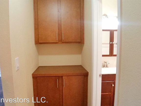 5th image of 4253 35th St APT 3