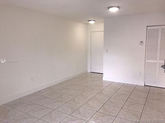 4th image of 9731 Fontainebleau Blvd #F104