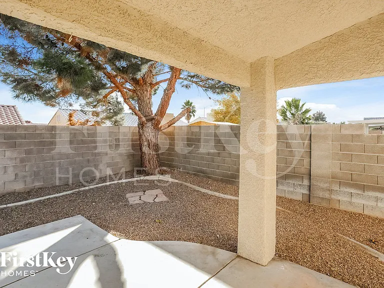 5412 Redview Ct — Photo 14