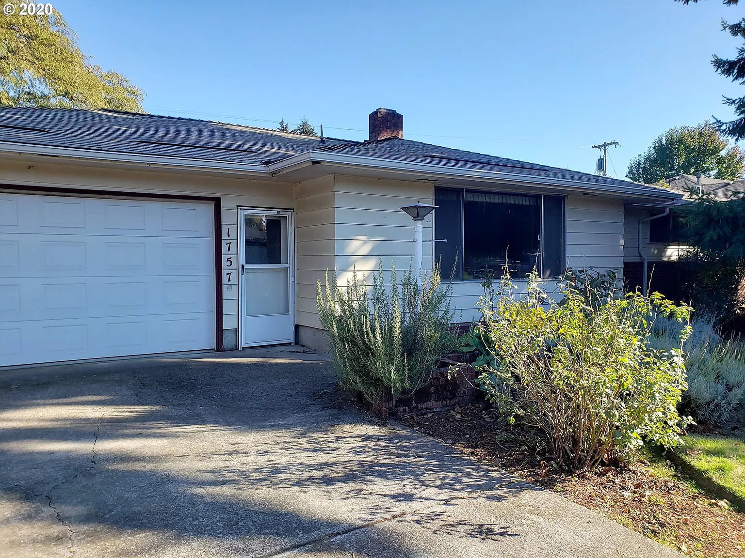 1757 Hemlock St photo 1