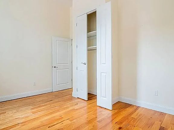 4th image of 30 Rogers Ave APT 2R