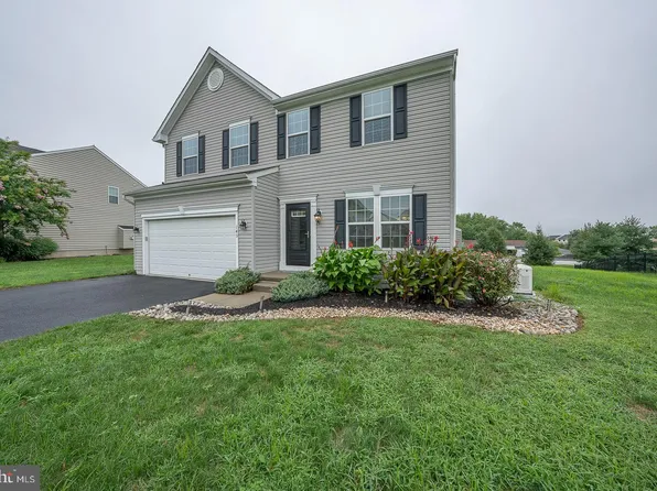 143 Dague Farm Dr, Coatesville, PA 19320