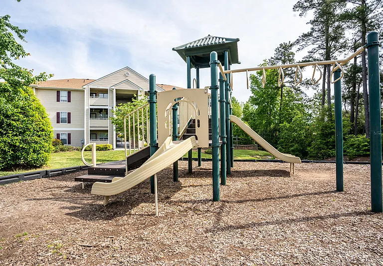 Foxridge Apartments — Photo 5