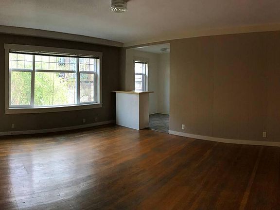 Living/bedroom