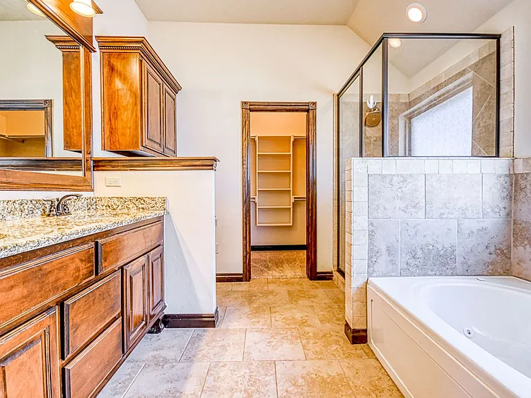 5105 SW 122nd Ter — Photo 24