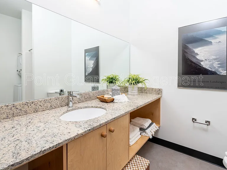 Fairmount Flats — Photo 19