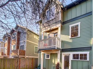 8846 Midvale Ave N, Seattle, WA 98103