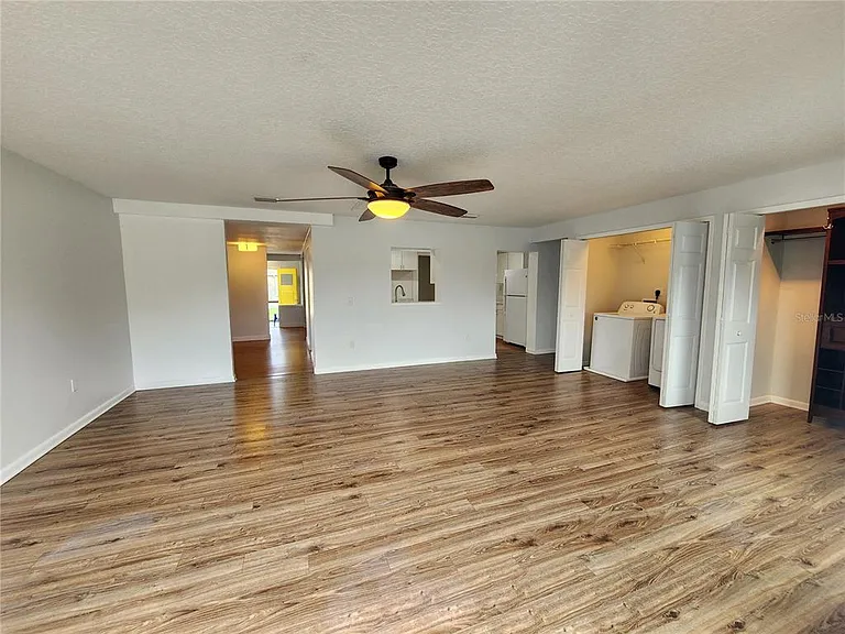 8 Poinsettia Dr — Photo 20