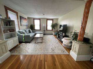 12 Wiley Pl APT 2, Wakefield, MA 01880