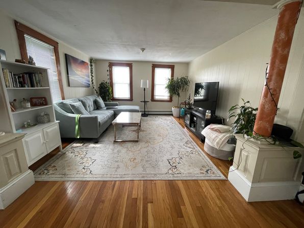 12 Wiley Pl APT 2