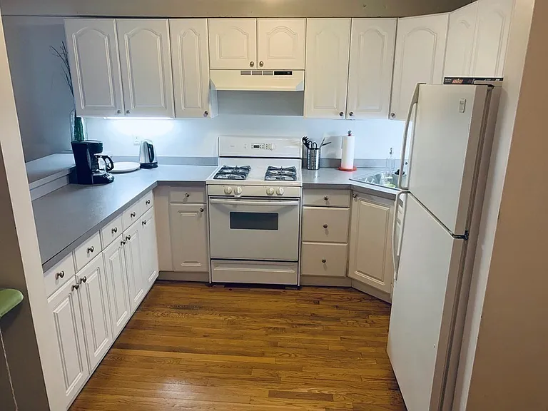 28 Piedmont St #28 — Photo 3