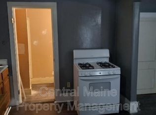 11 Bearce St APT 1, Auburn, ME 04210