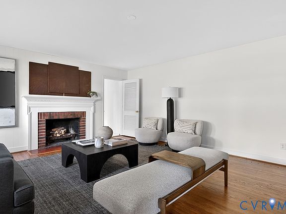 2nd image of 1606 Princeton Rd