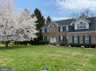 3 Manor Knoll Ct, Baldwin, MD 21013