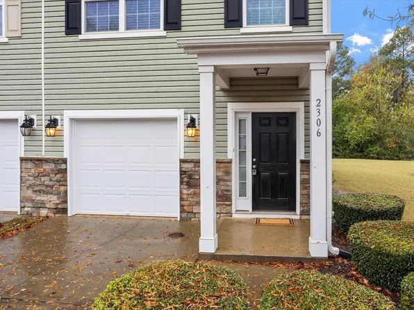 2306 Stoney Spring Dr, Raleigh, NC 27610