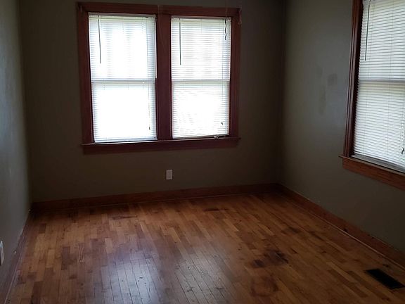 4th image of 903 Garland Ave