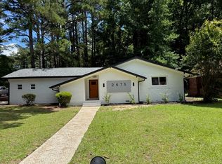 2675 Lantern Ln, Atlanta, GA 30349