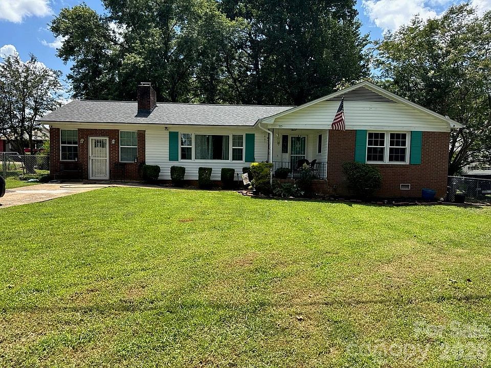 1st image of 515 Lakewood Dr