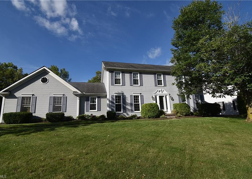 1st image of 49 Jefferson Dr