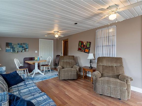 4th image of 215 S Valley View Rd Lot 5