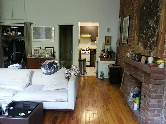 Rented by America Mecca Realty LLC | media 37