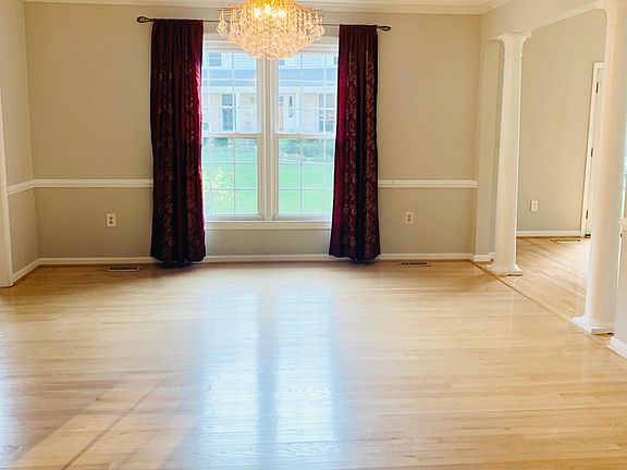 Main Floor: Dining Room