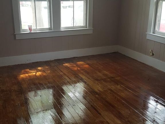 2nd image of 226 Blanchard St