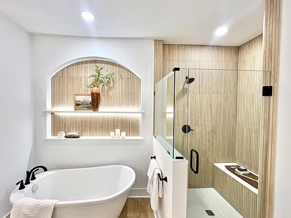 5th image of 3360 Tower Hill Cir