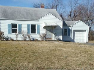 2306 S Cedar Ave, Independence, MO 64052