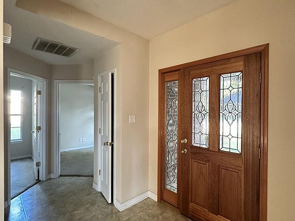 4th image of 108 Maria St
