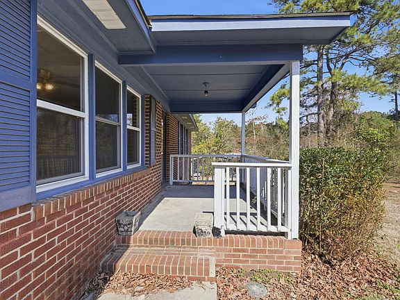 4th image of 103 Southwood Dr
