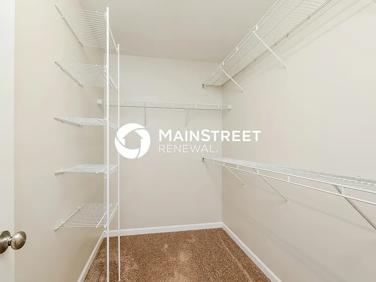 Walk In Closet