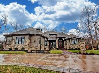 15387 S Woodland Trl, Findlay, OH 45840