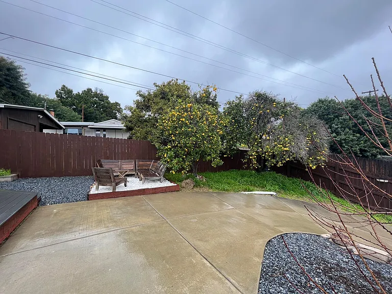 4358 Aragon Dr — Photo 17