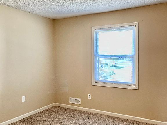5th image of 1701 Highland Way