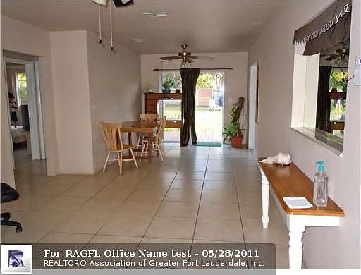 3rd image of 2538 Roosevelt St