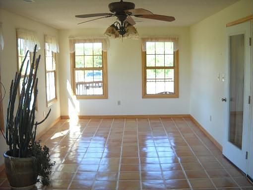4th image of 121 Co Rd 373