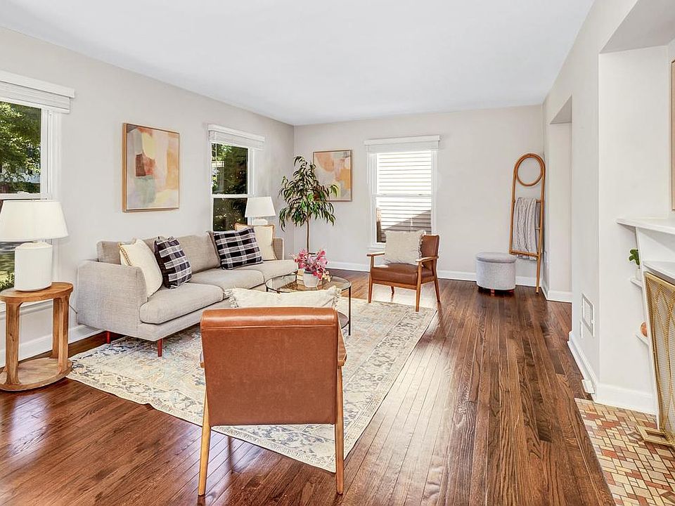 1st image of 4848 North Diversey BOULEVARD