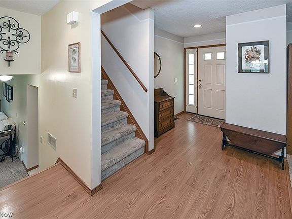 4th image of 7177 Deer Run Dr