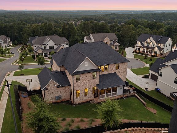 2nd image of 2775 Twisted Oak Ln