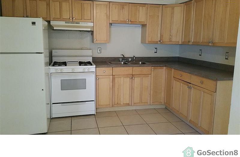 1st image of 807 E Alice Ave